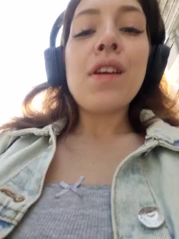 Bella_Gloria Adult Chat August 9, 2025