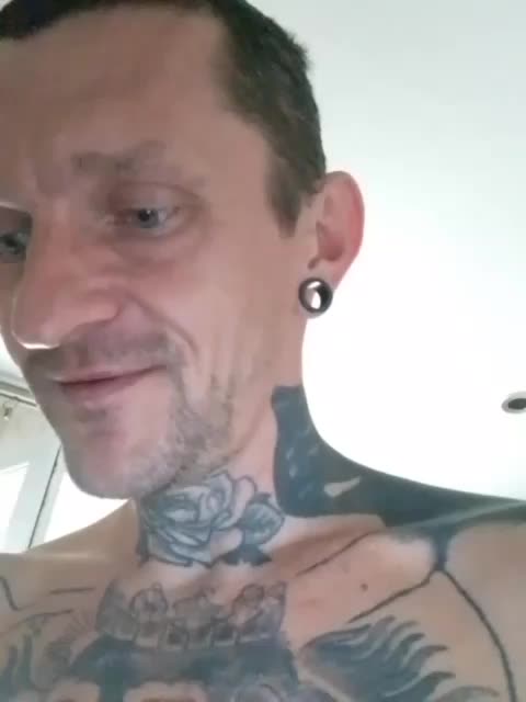 phoenixxx_4 Adult Chat August 9, 2025