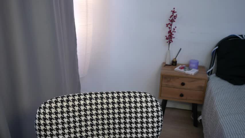 ange1_neon1 Adult Chat August 9, 2025