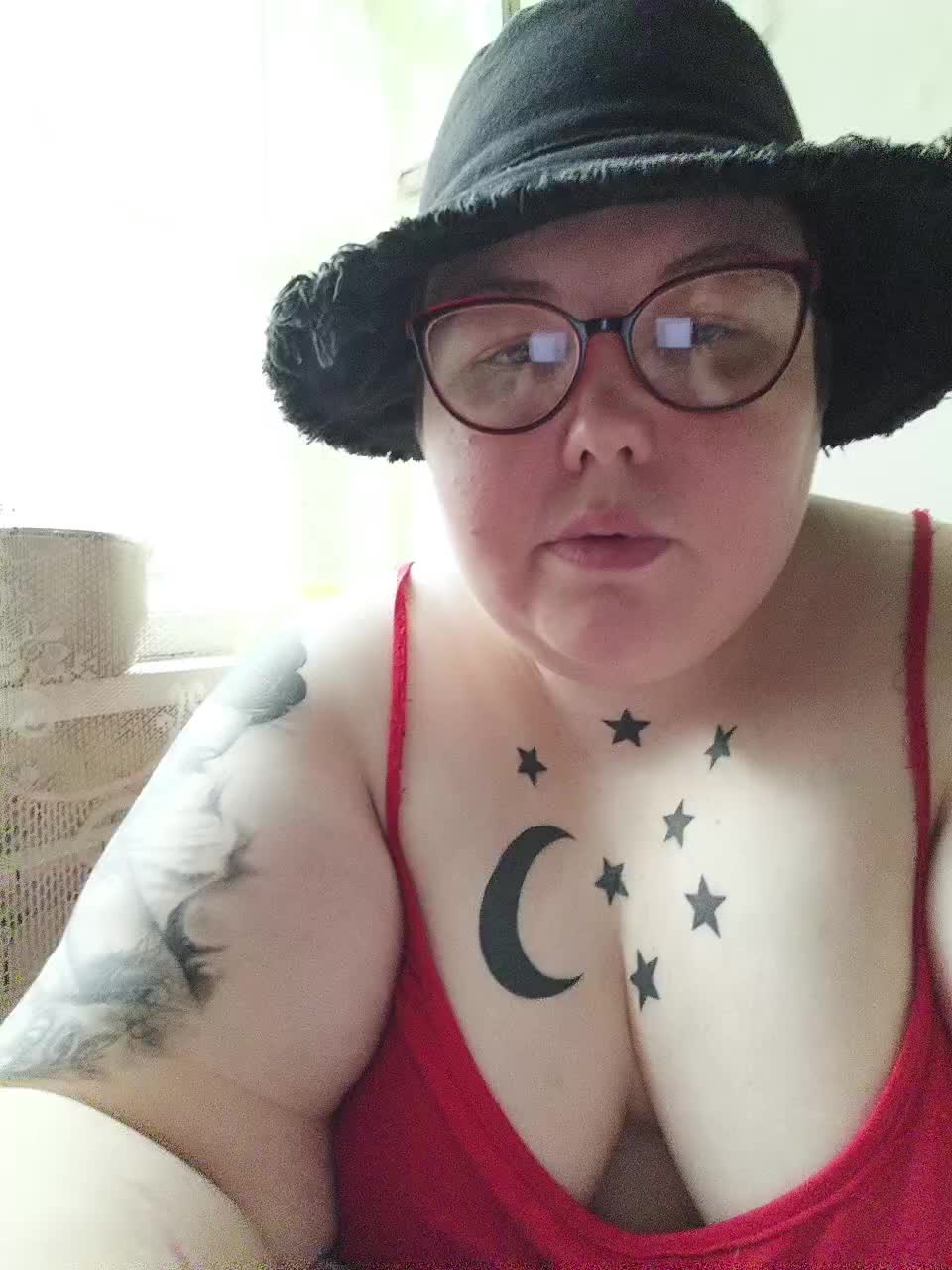 Svetlanka86 Adult Chat August 9, 2025