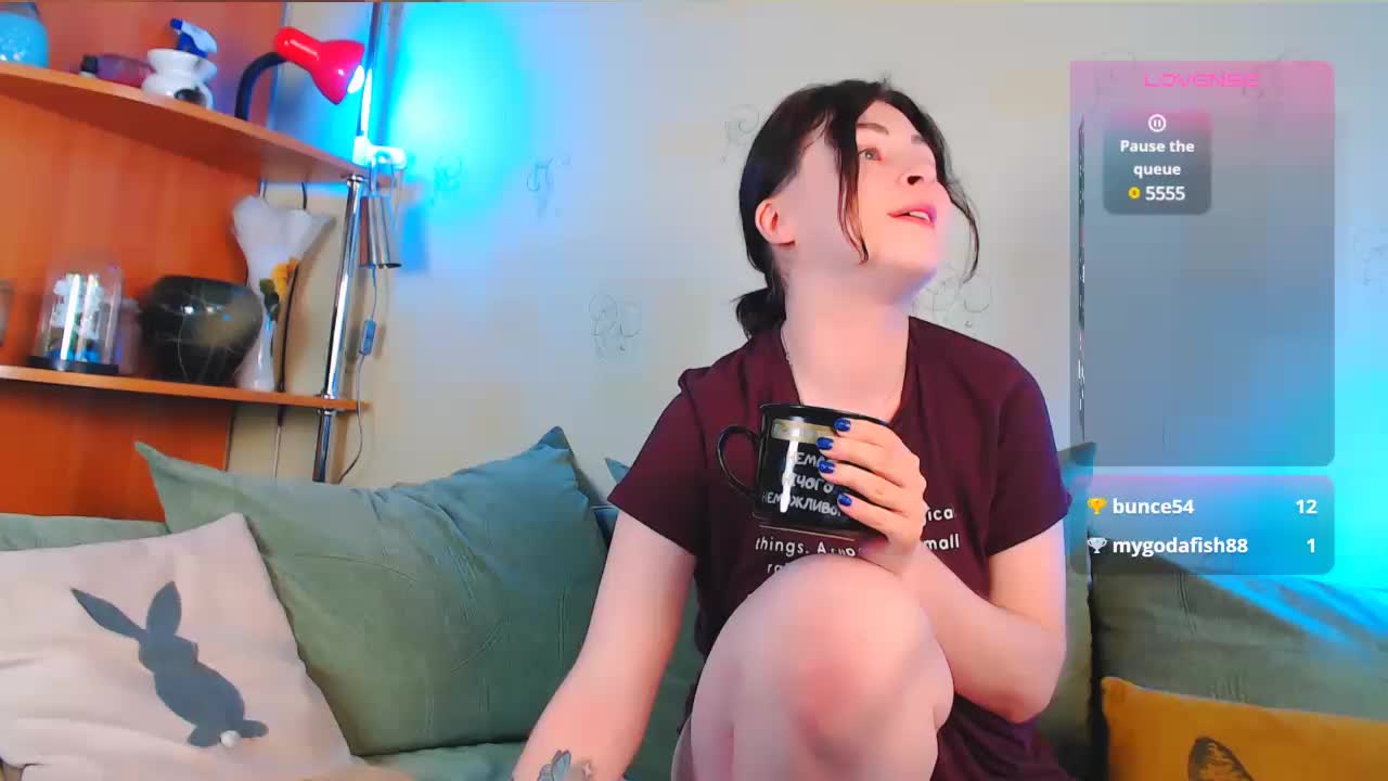 Caroline1995 Adult Chat August 9, 2025