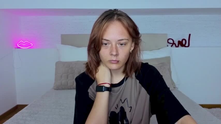 Little_fox1_ Adult Chat August 9, 2025