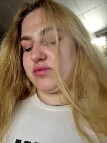 LianaJu Adult Chat August 9, 2025