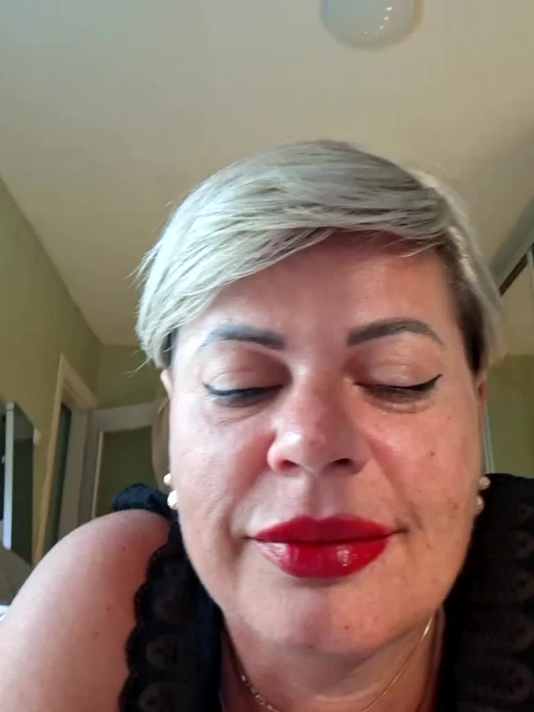 murr-kitty Adult Chat August 9, 2025