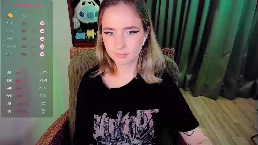 shyfoxxxy Adult Chat August 9, 2025