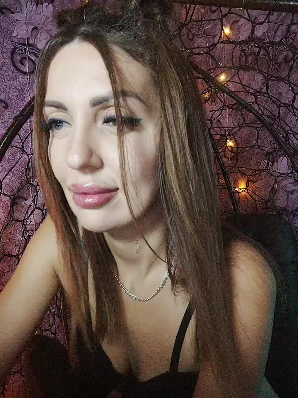 SexyKitty75-1 Adult Chat August 10, 2025