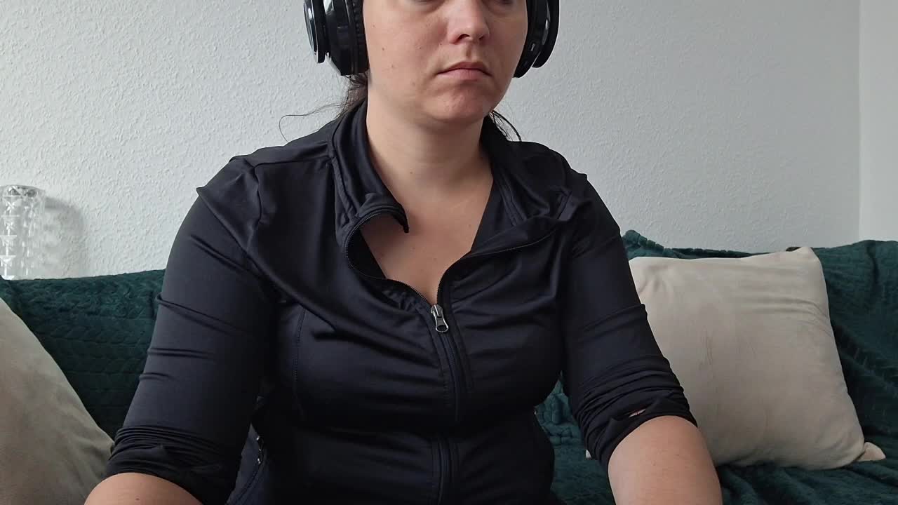 CyndeeWinter Adult Chat August 10, 2025