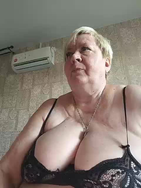 Alena61 Adult Chat August 10, 2025