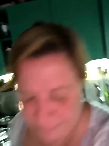 jusichka Adult Chat August 10, 2025