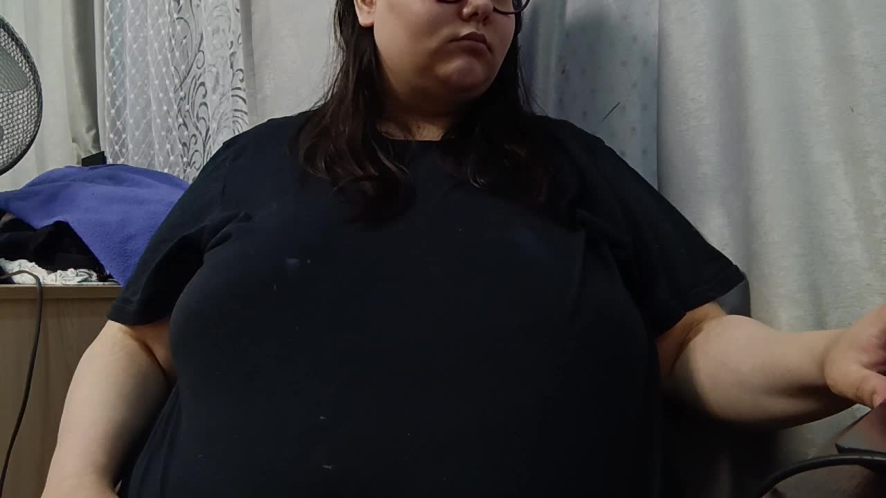 Nency-18 Adult Chat August 10, 2025