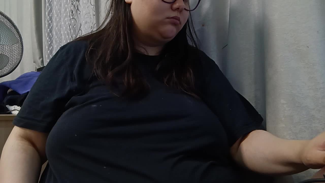 Nency-18 Adult Chat August 10, 2025