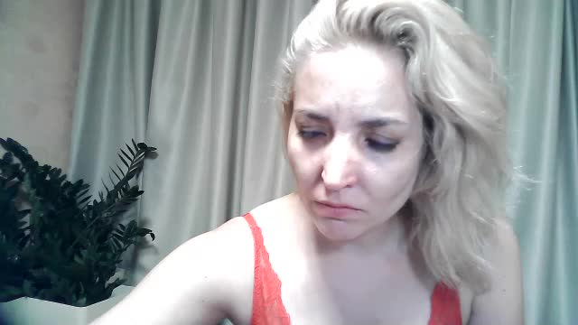 mariska-kiska Adult Chat August 10, 2025