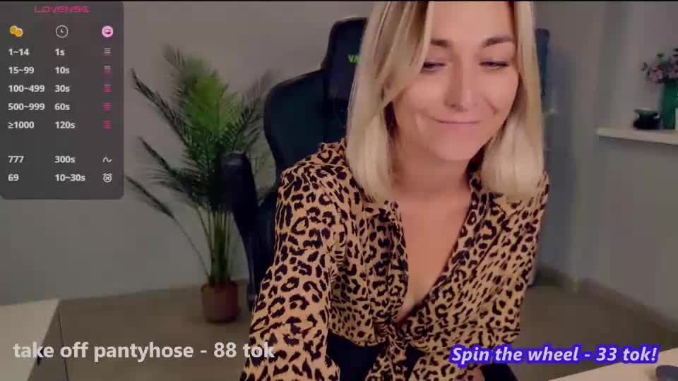 sexberry_ Adult Chat August 10, 2025