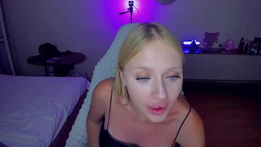 ElinOceanX Adult Chat August 10, 2025