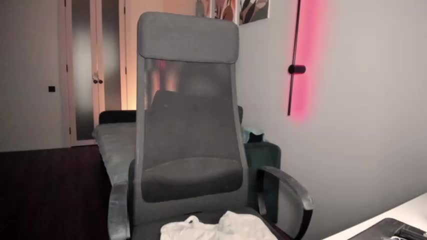 Midnight_Mi Adult Chat August 10, 2025