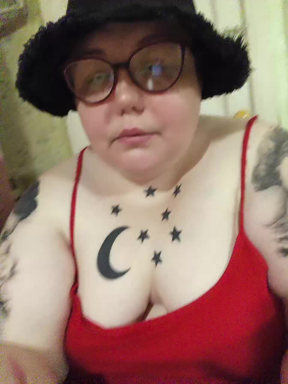 Svetlanka86 Adult Chat August 10, 2025