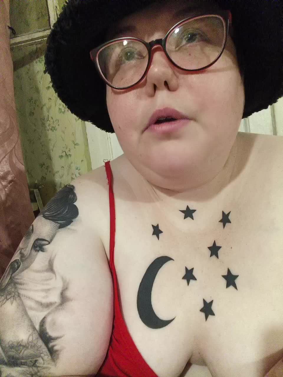 Svetlanka86 Adult Chat August 10, 2025