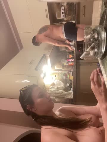 Flossy_Vettie Adult Chat August 10, 2025