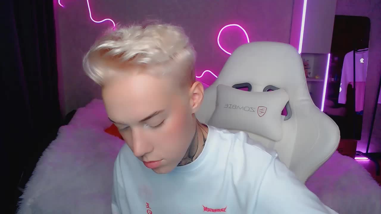 tezes Adult Chat August 10, 2025