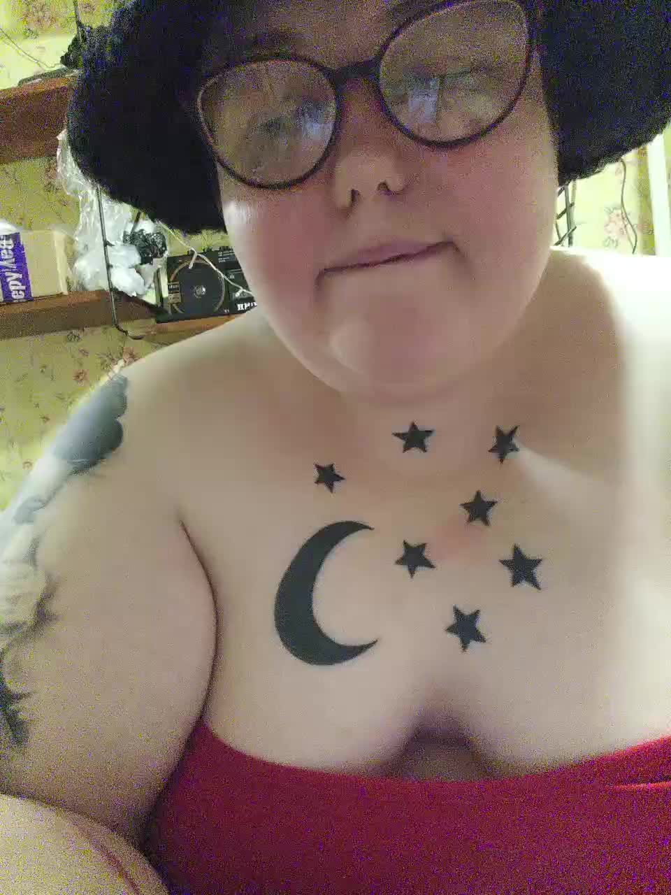 Svetlanka86 Adult Chat August 10, 2025