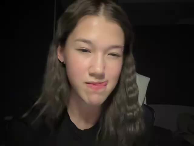 Liil_domi Adult Chat August 10, 2025