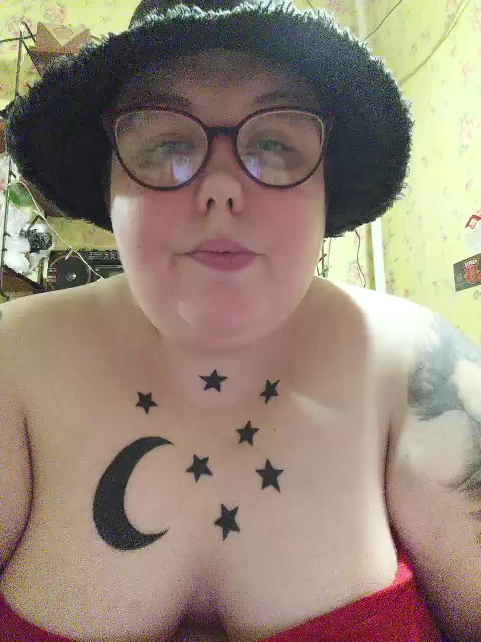 Svetlanka86 Adult Chat August 10, 2025