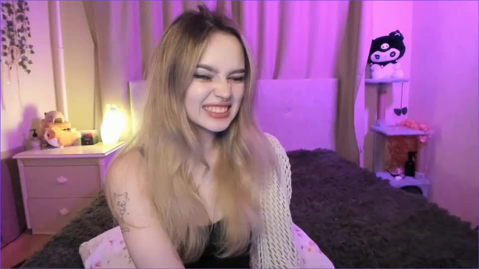 shy_meowmegan Adult Chat August 10, 2025