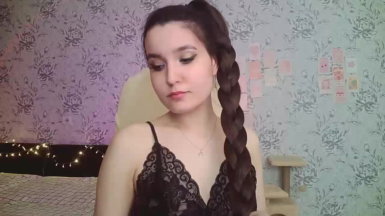 annie-fleur Adult Chat August 10, 2025