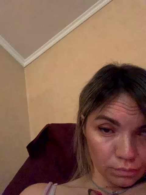 Ella-Pearlie Adult Chat August 10, 2025