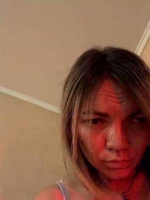 Ella-Pearlie Adult Chat August 10, 2025