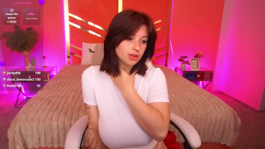 Miki_Kivi Adult Chat August 10, 2025