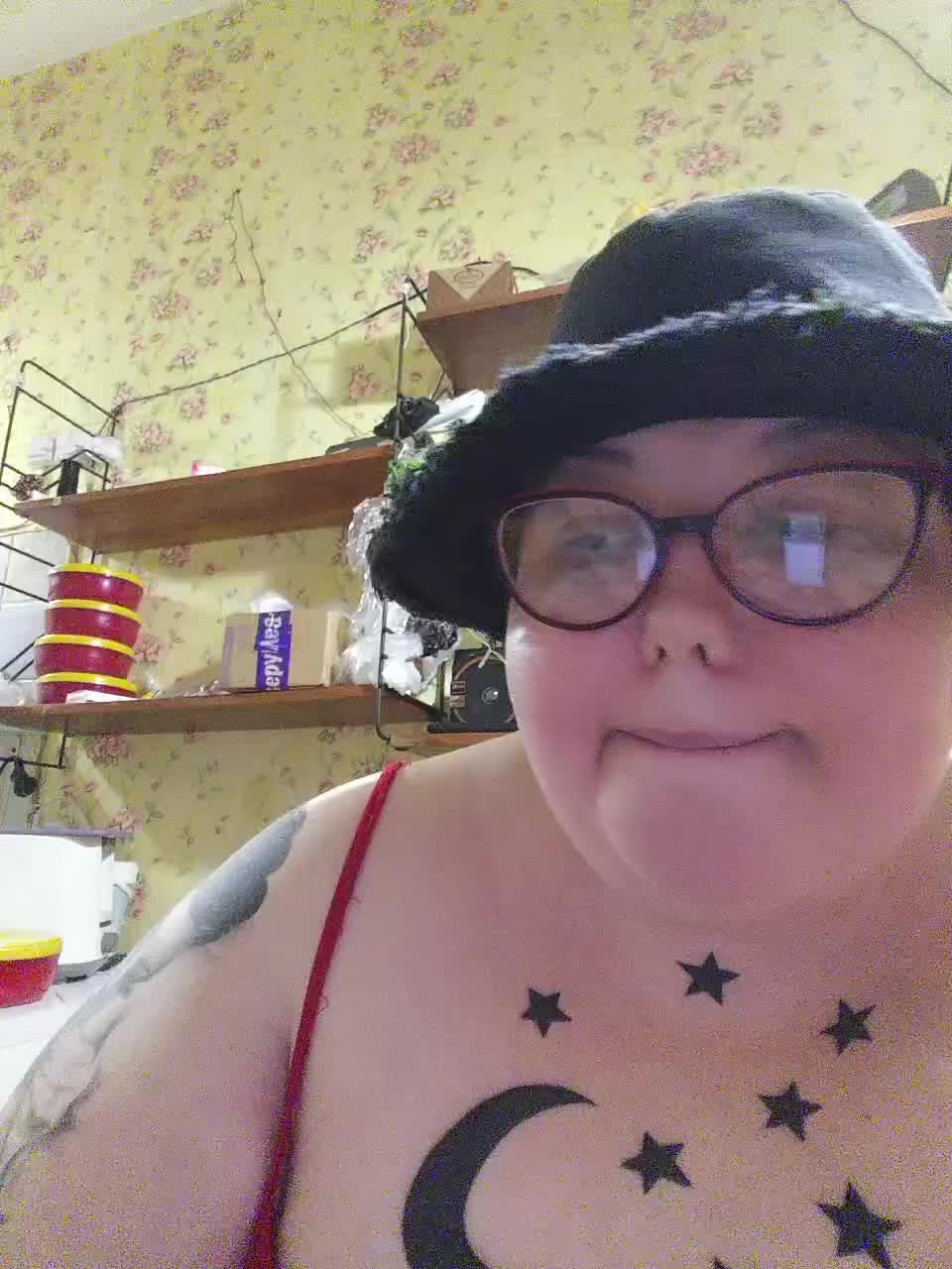 Svetlanka86 Adult Chat August 10, 2025