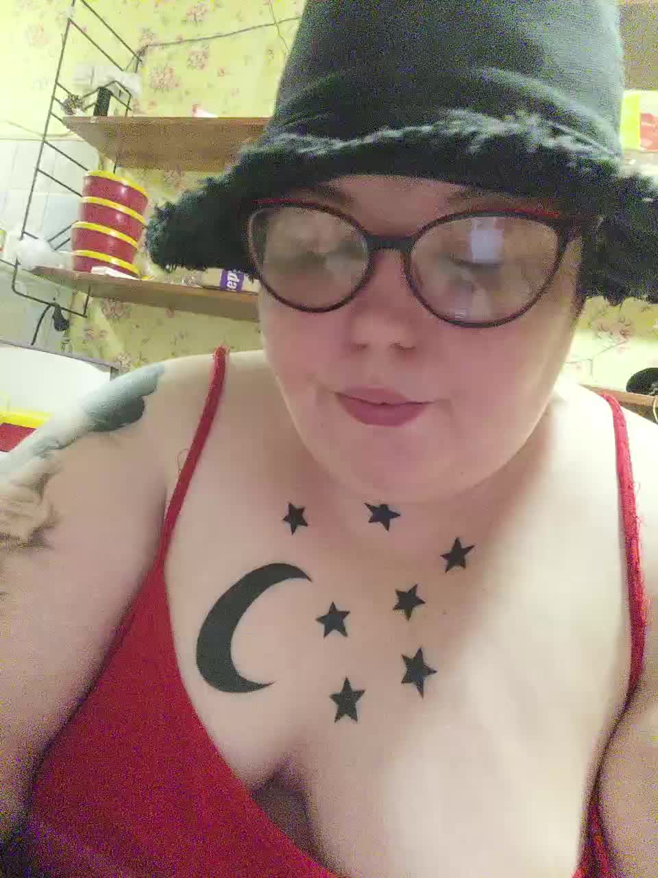 Svetlanka86 Adult Chat August 10, 2025