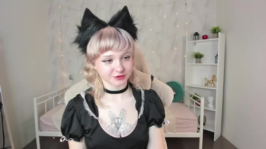 Tori_Cutie Adult Chat August 10, 2025