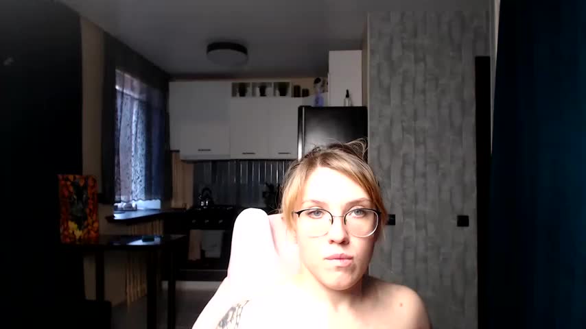 Reginasmilee Adult Chat August 10, 2025