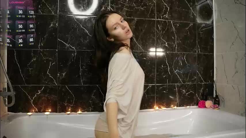 lynnaappling Adult Chat August 10, 2025