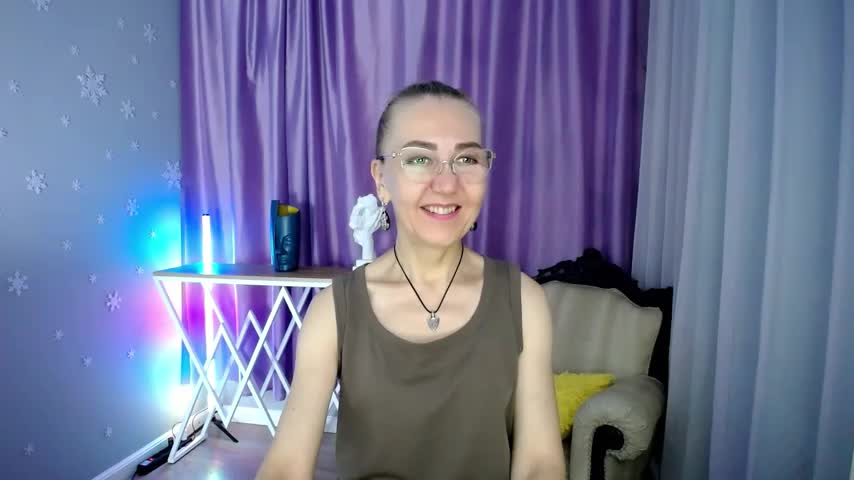 queen_a_n_i Adult Chat August 10, 2025