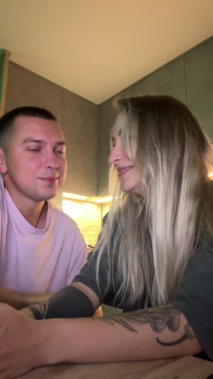 QueenKing Adult Chat August 10, 2025