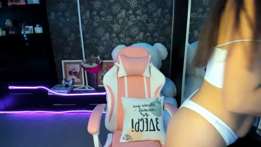 Queen_baby Adult Chat August 10, 2025