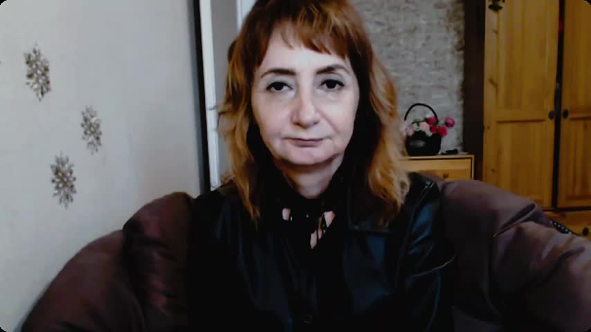 AnnieEltgant Adult Chat August 10, 2025