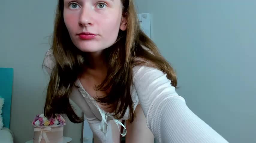 L1ittle_kitty_ Adult Chat August 10, 2025