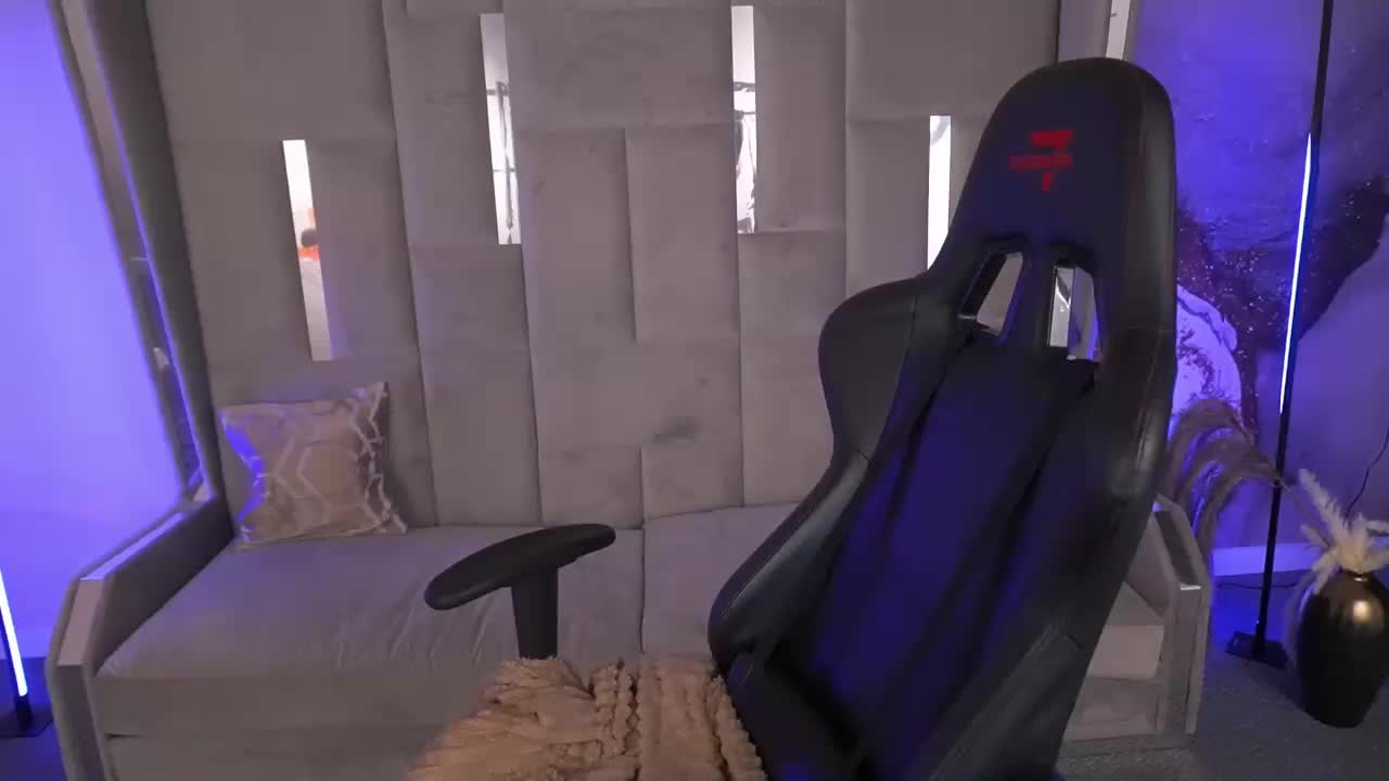 LylaNimfa Adult Chat August 10, 2025