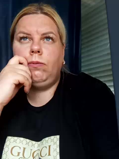 blondy_girl1499 Adult Chat August 10, 2025