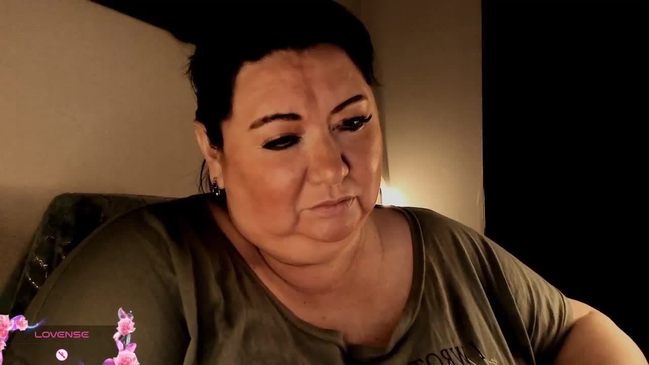 Alinahott1 Adult Chat August 10, 2025