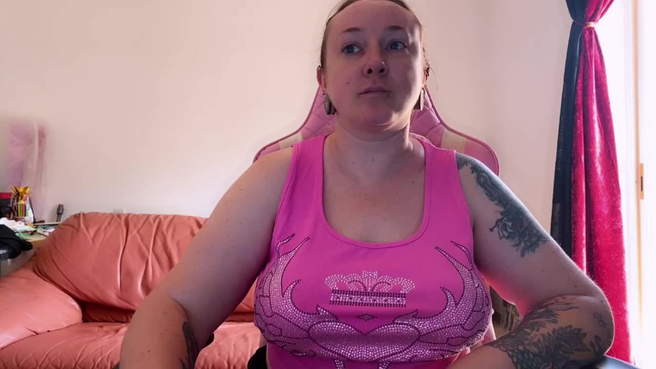 NylonQueen Adult Chat August 10, 2025