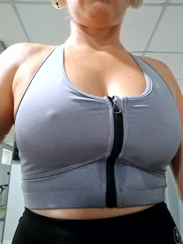 _U_DreaM_ Adult Chat August 10, 2025