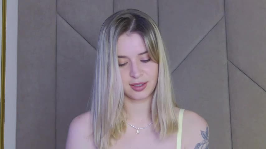 Touch_me Adult Chat August 11, 2025