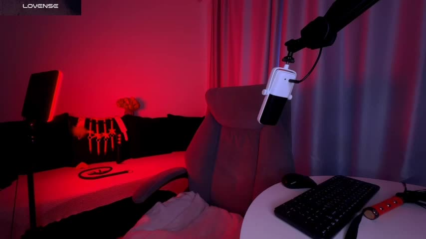 SharkyBaby Adult Chat August 11, 2025