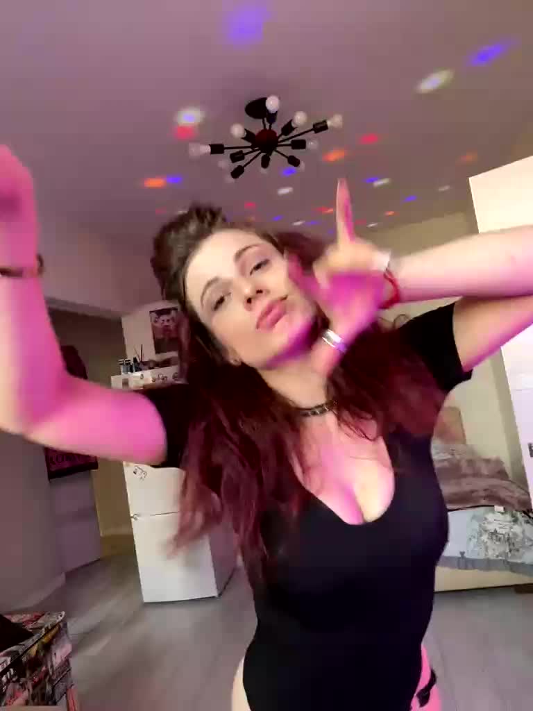 RoxyLover Adult Chat August 11, 2025