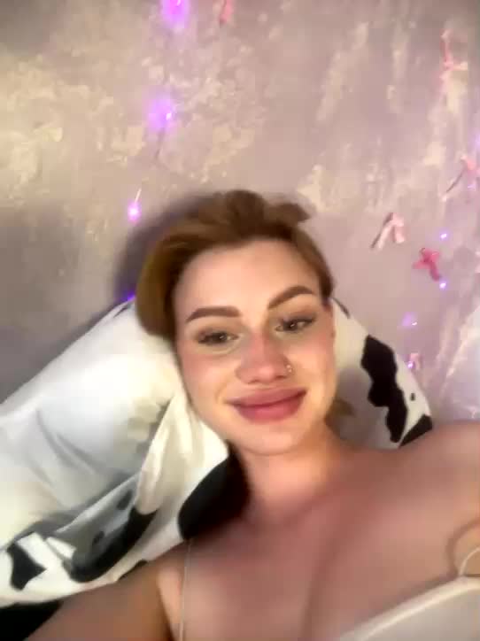 ice-hot Adult Chat August 11, 2025